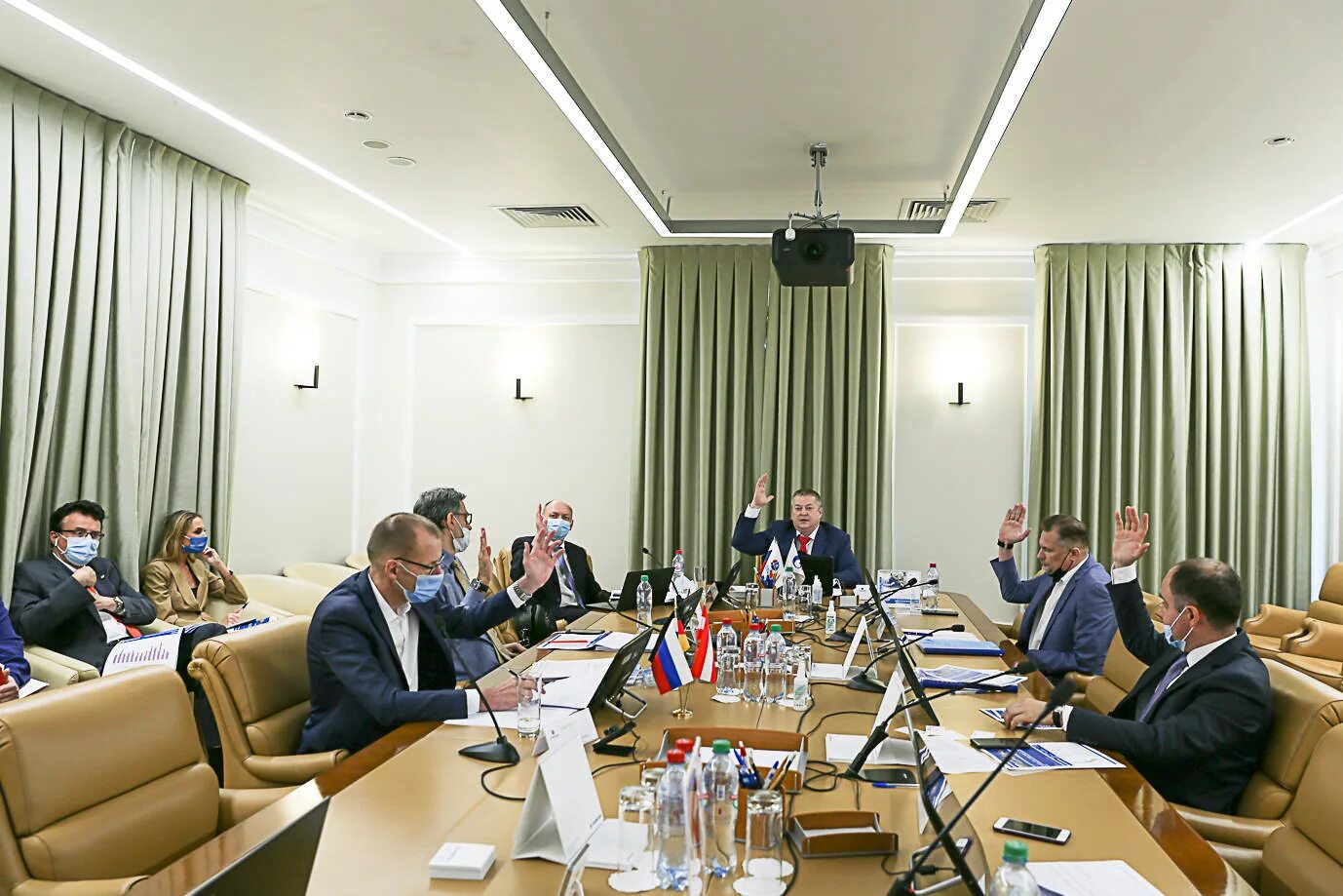 Заседание совета директоров календарь. Совещание директоров газпром. совет руководителей газпром. очное заседание совета директоров. совет директоров газпрома 2025.