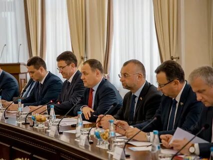 Губернатор 46
