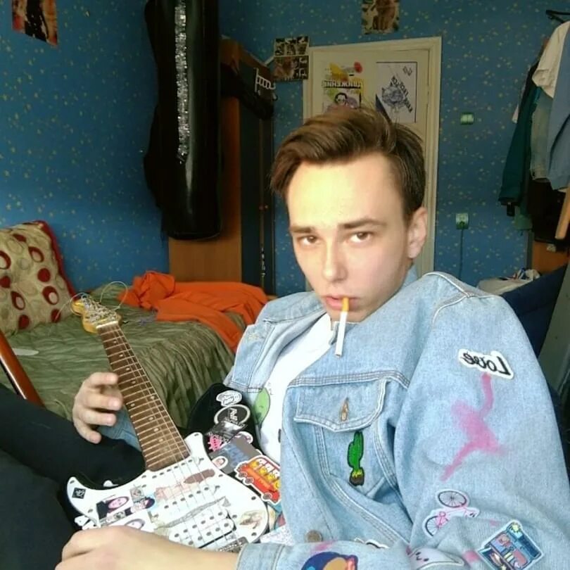 Эшли эш. Эшли эш - три полоски (2018). Эшли эш кто это. Эшли эш. Эшли эш кто это.