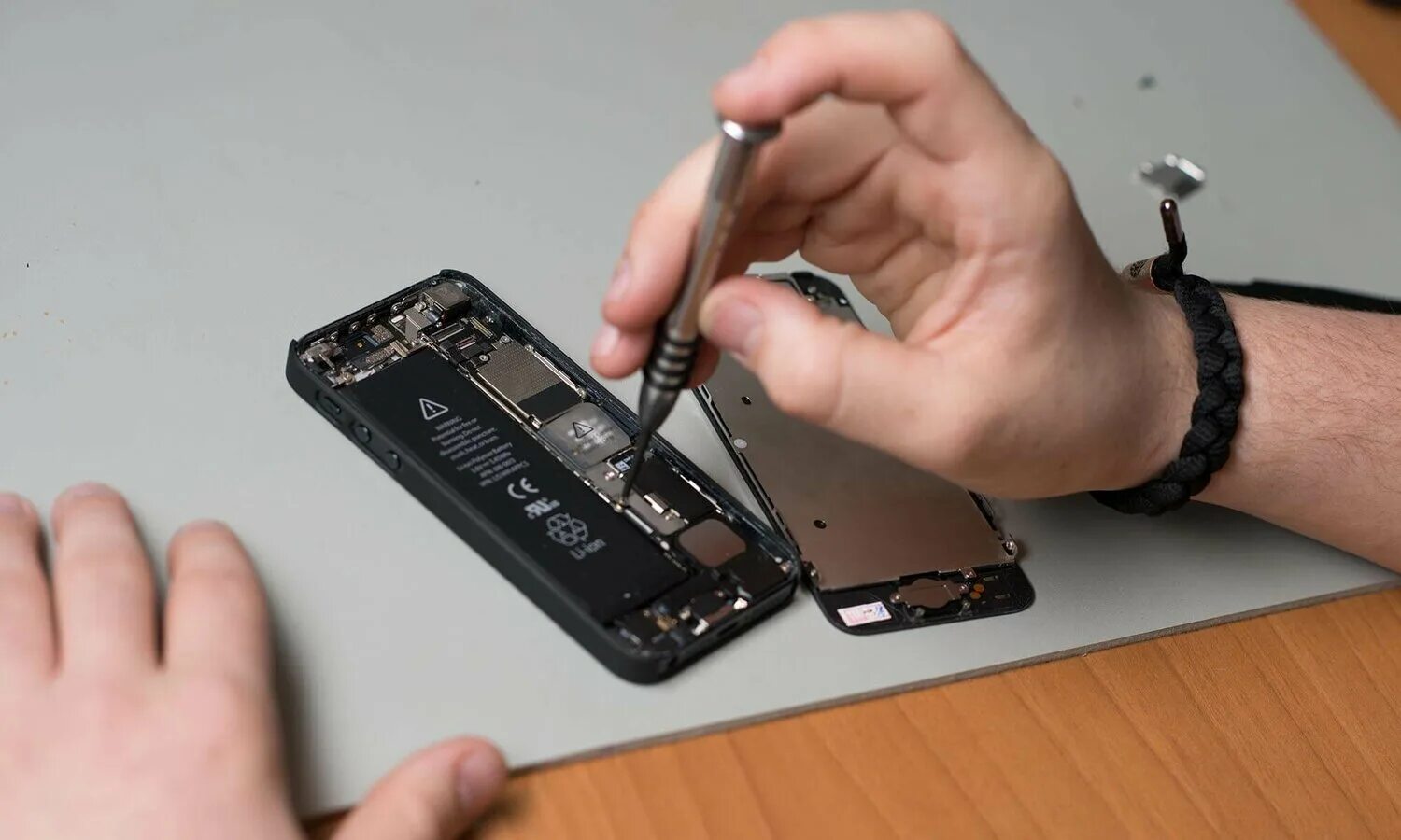 Iphone Repair. Phone Repair iphone. Ремонт телефонов фото. Mobile Repair. Сколько будет починить телефон