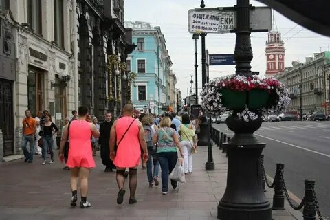 Зачем по невскому я шла текст