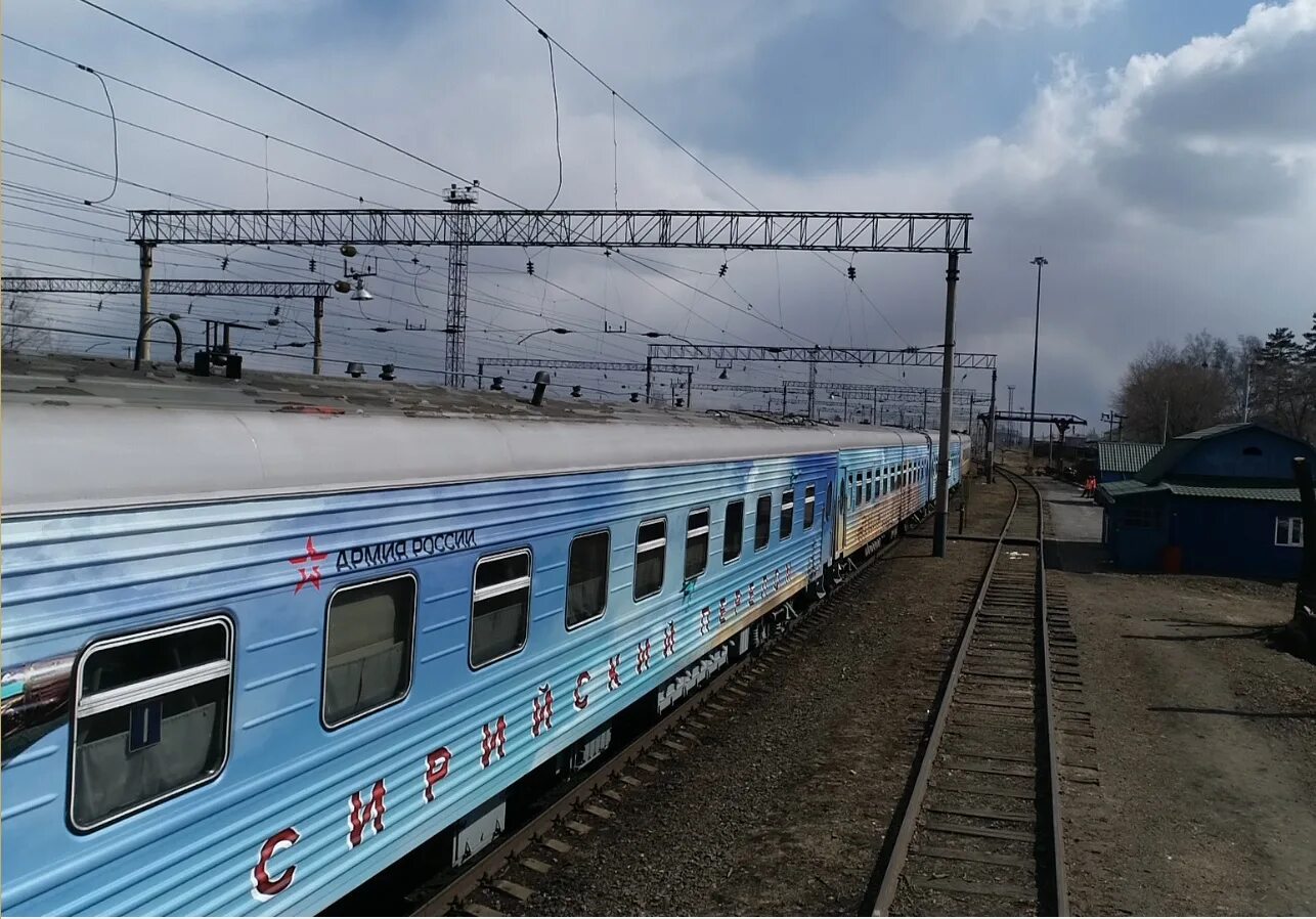 Электропоездов хабаровск. Поезд Биробиджан. Поезд Москва Хабаровск. Поезд Москва-Биробиджан. Биробиджан Владивосток поезд.