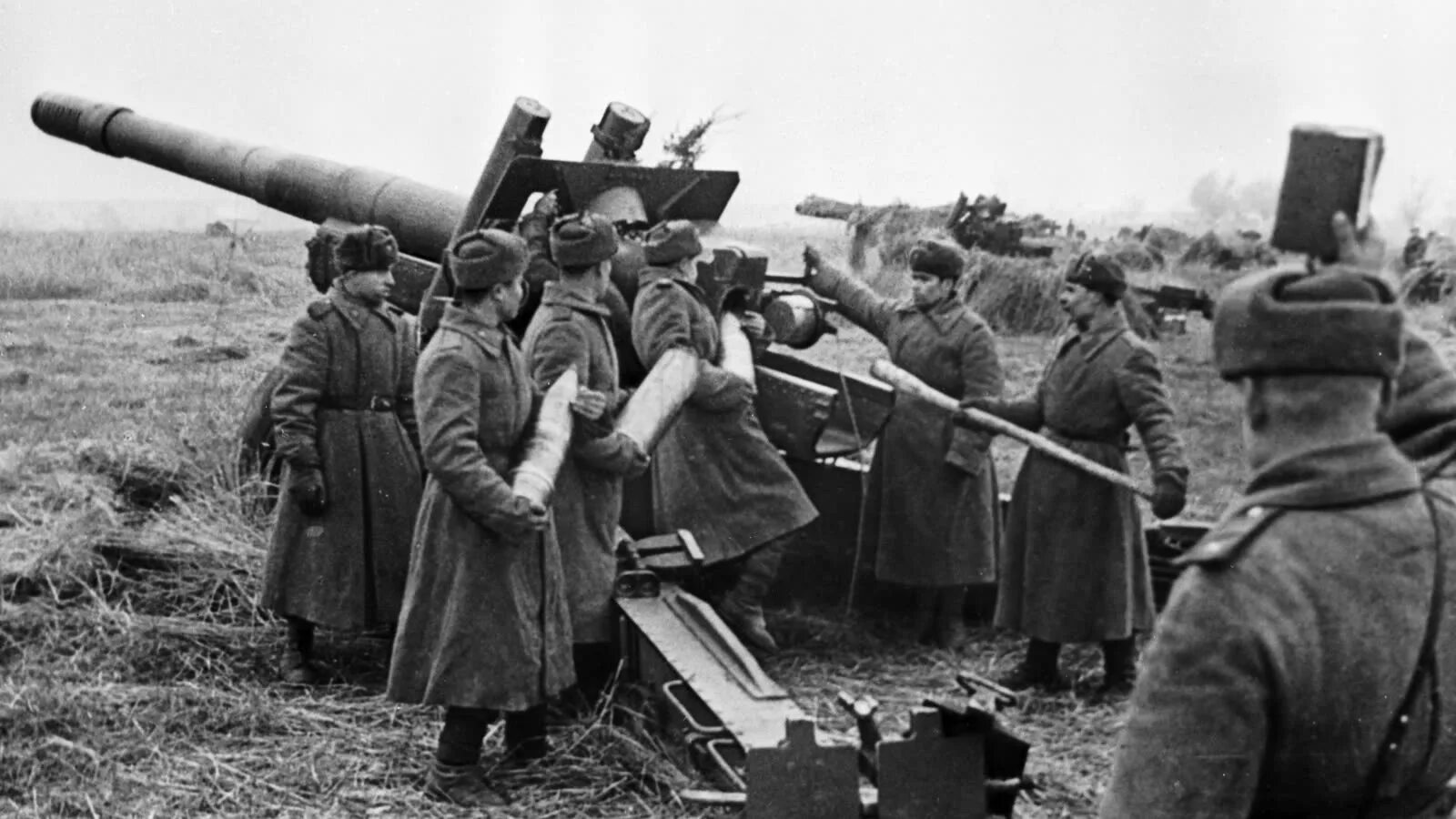 Фотографии великой отечественной войны 1945. Великая Отечественная война 1941-1945. Первая мировая война 1941-1945. Советская артиллерия на подступах к Берлину, апрель 1945 года. 2 Отечественная война 1941-1945.