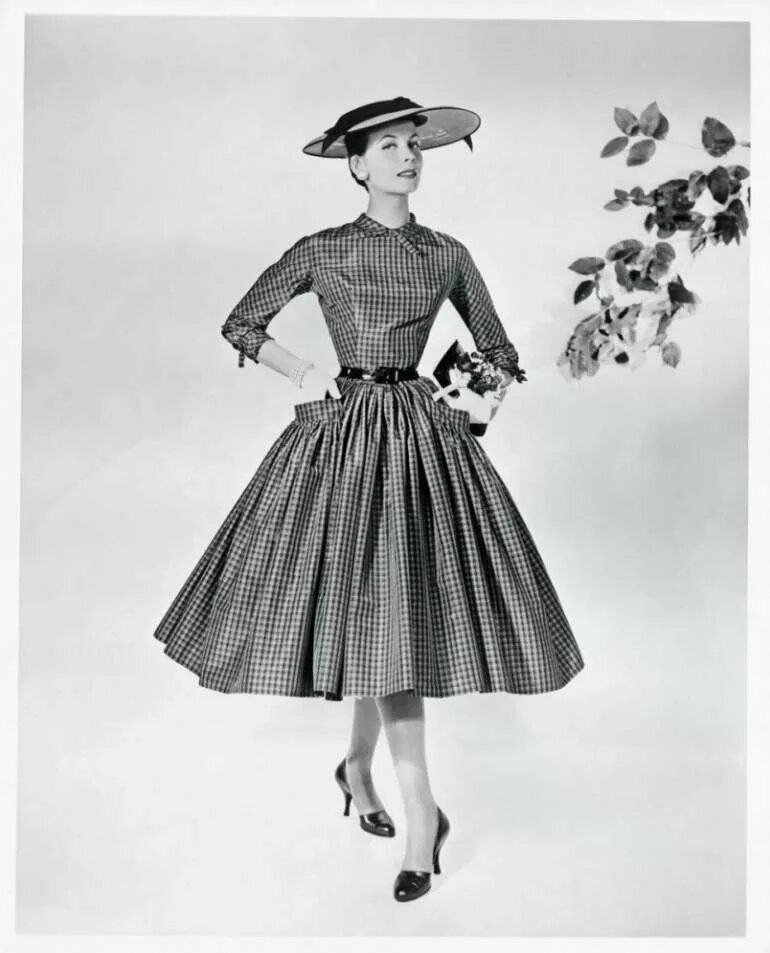 Мода 50 60. Диор 50-е годы. диор одежда 50-е. мода 1950-х. кристиан диор new look 1960.