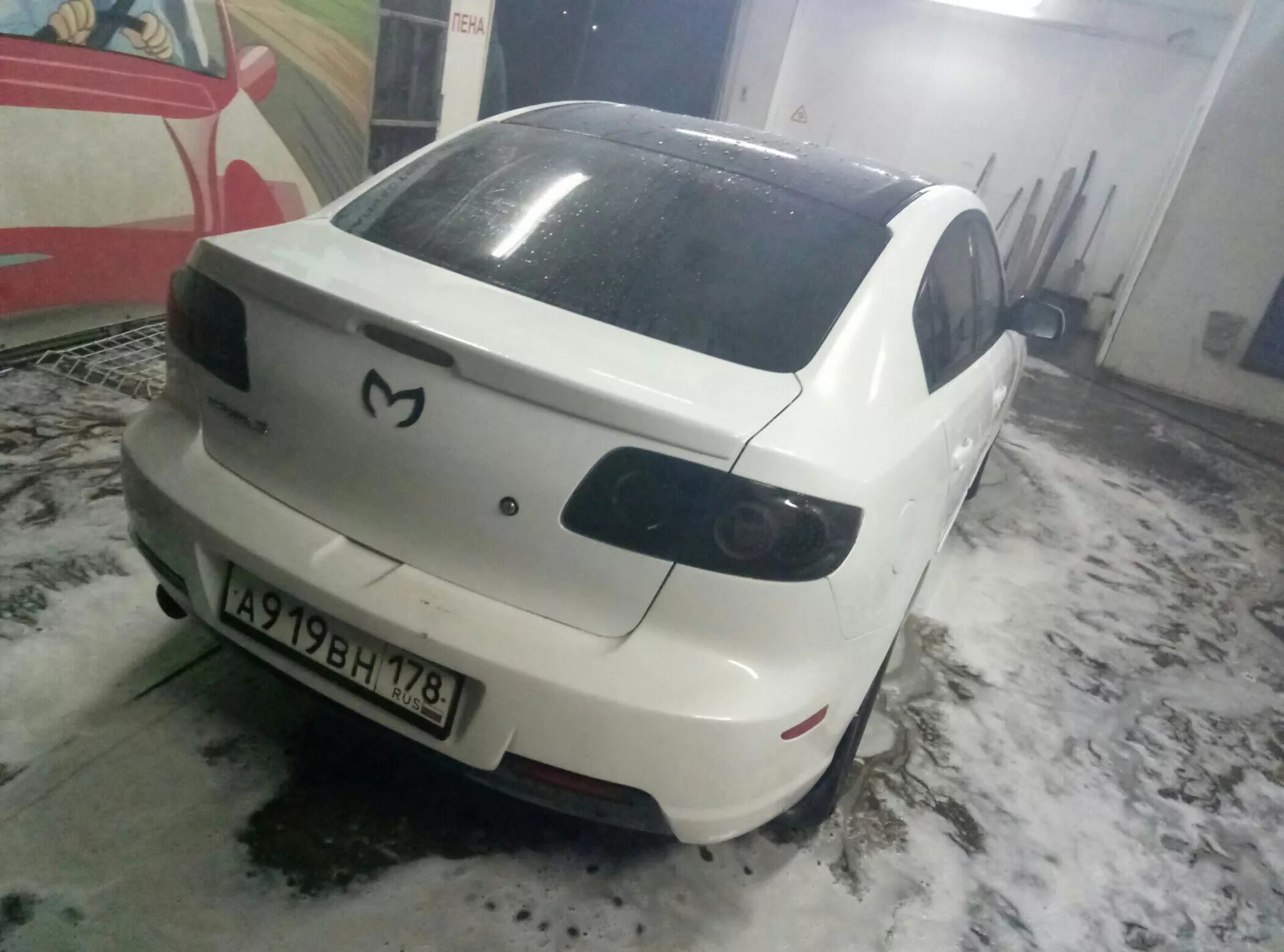 Мазда 3 красная с автобоксом. Mazda 3 крыша. Крыша мазда 3 бк. Крыша mazda 3 bl. Mazda 3 крыша.