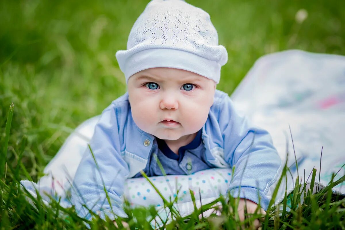 Новорожденный ребенок первые дни. Малышу 16 дней. Новорожденный ребенок. 16 месяцев ребенку. Малышу 16 дней.