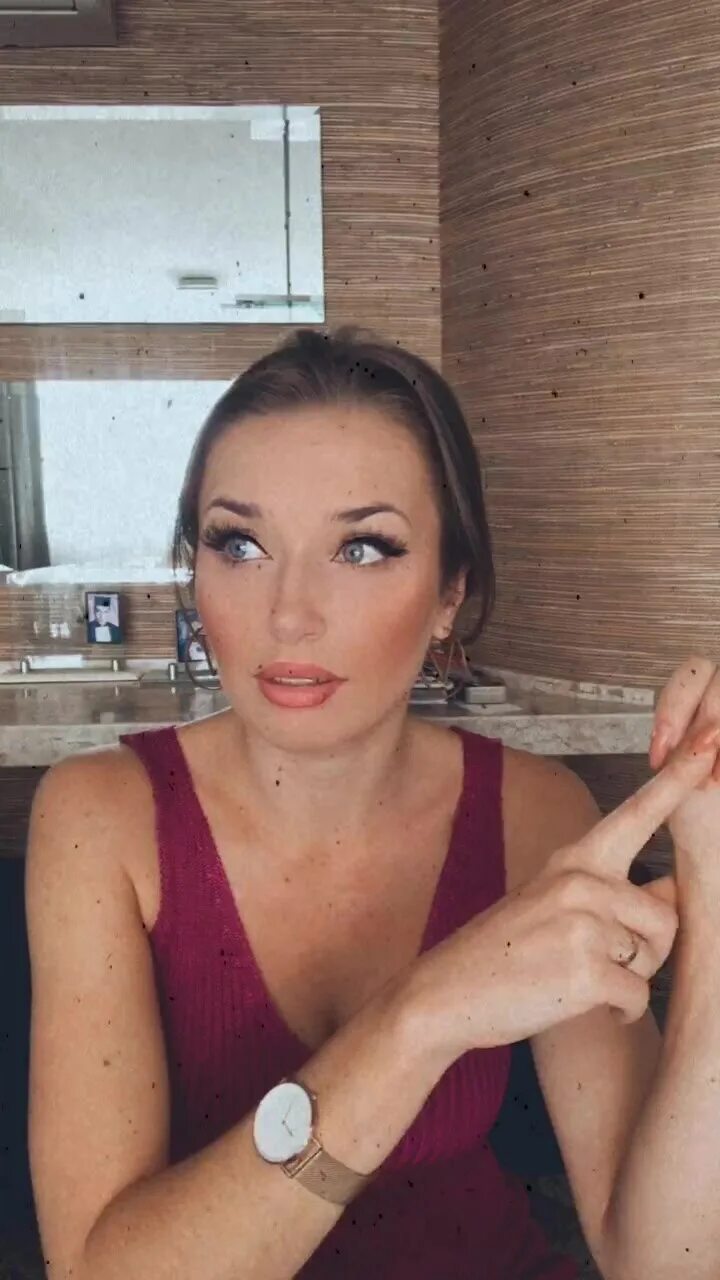 Lady school inna de almeida