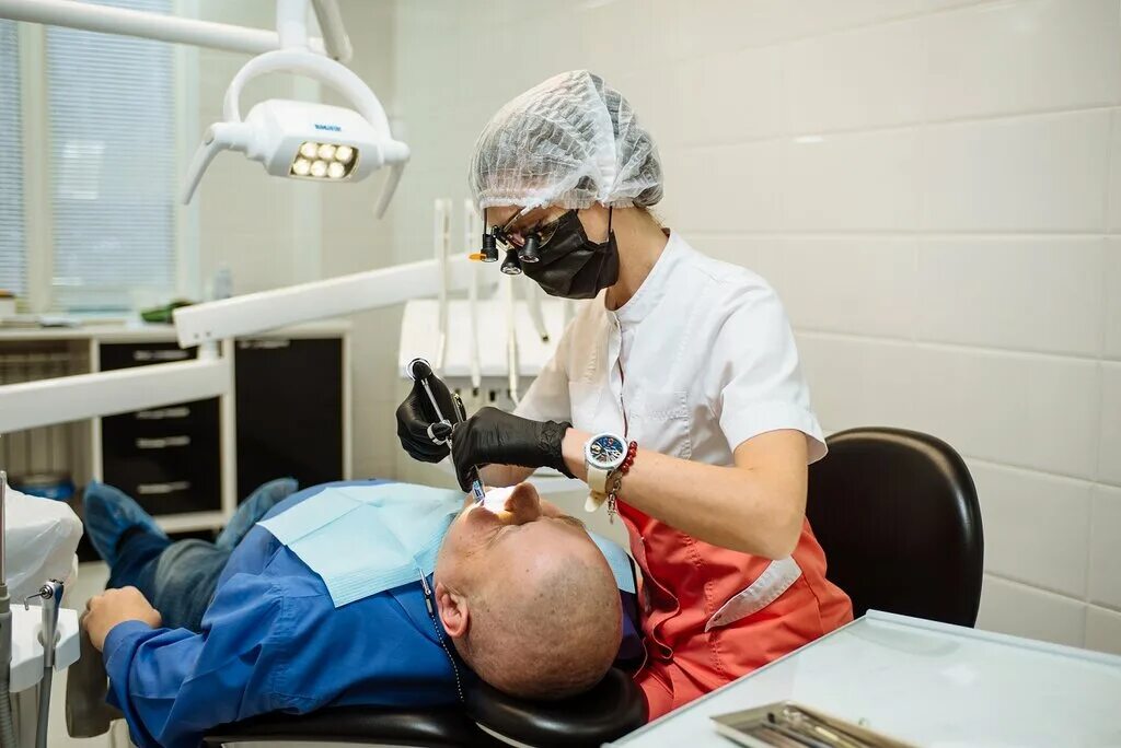 Стоматологическая клиника курск. New smile стоматология курск. Стоматология здоровье курск на дзержинского. Стоматология дзержинского 10. Стоматолог сазур курск.