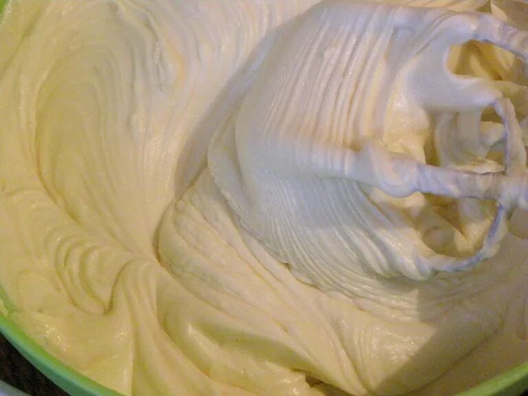 Заварной крем на 500 мл молока. Масляный крем. Вкусный крем для торта. Крем масляный универсальный.