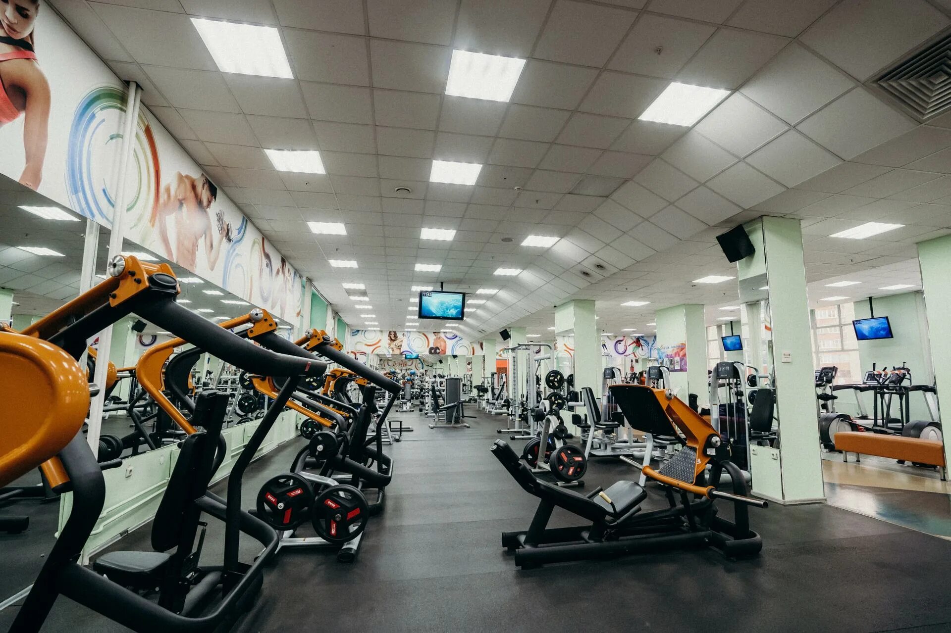Фитнес драйв нижний новгород. Тц новая эра. Drive fitness глобусе. Драйв фитнес бассейн. Фитнес драйв нижний новгород.