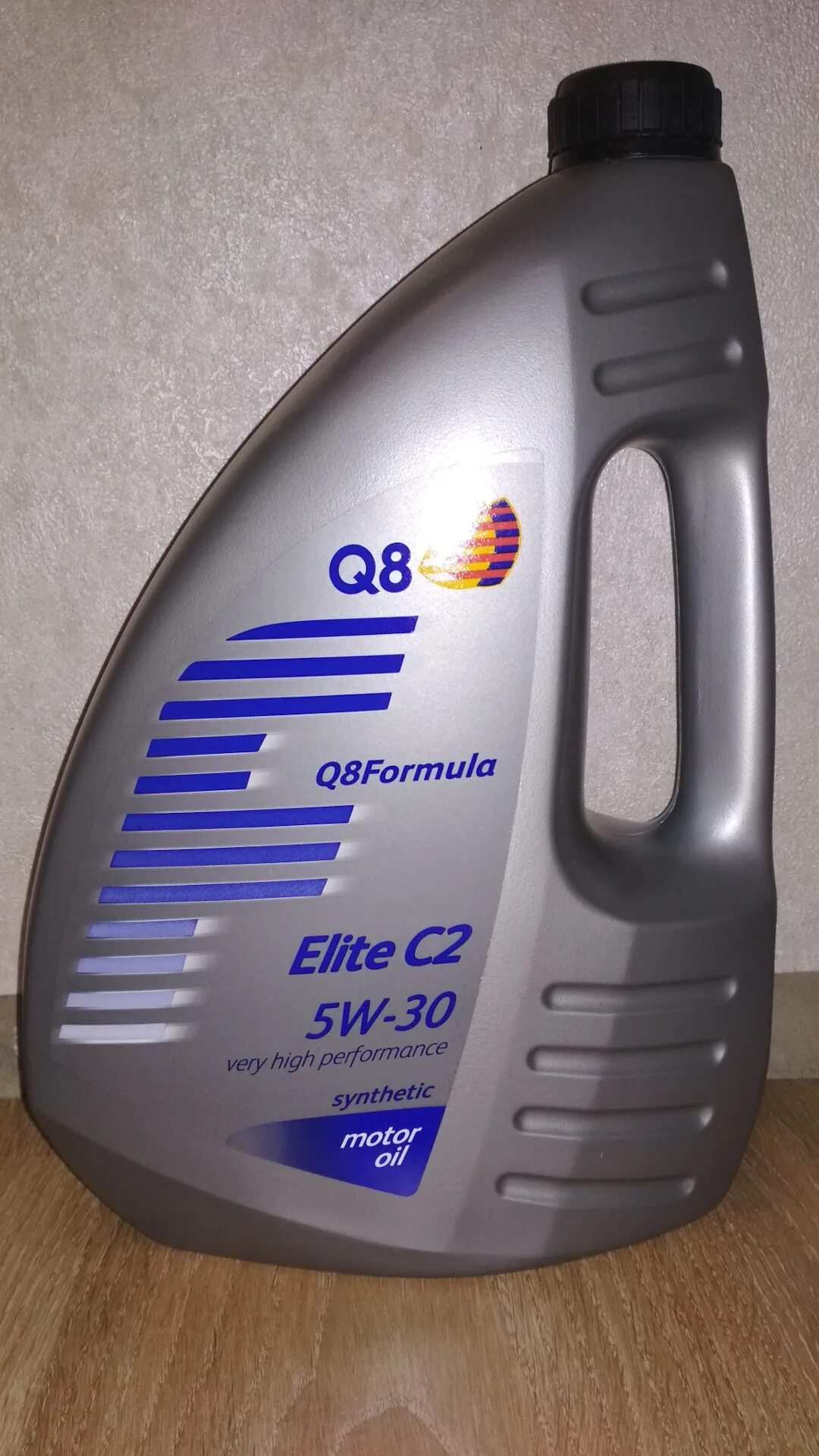 Q8 Formula Elite c2 5w-30. Q8 5w30. Масло q8 excel 5w30.