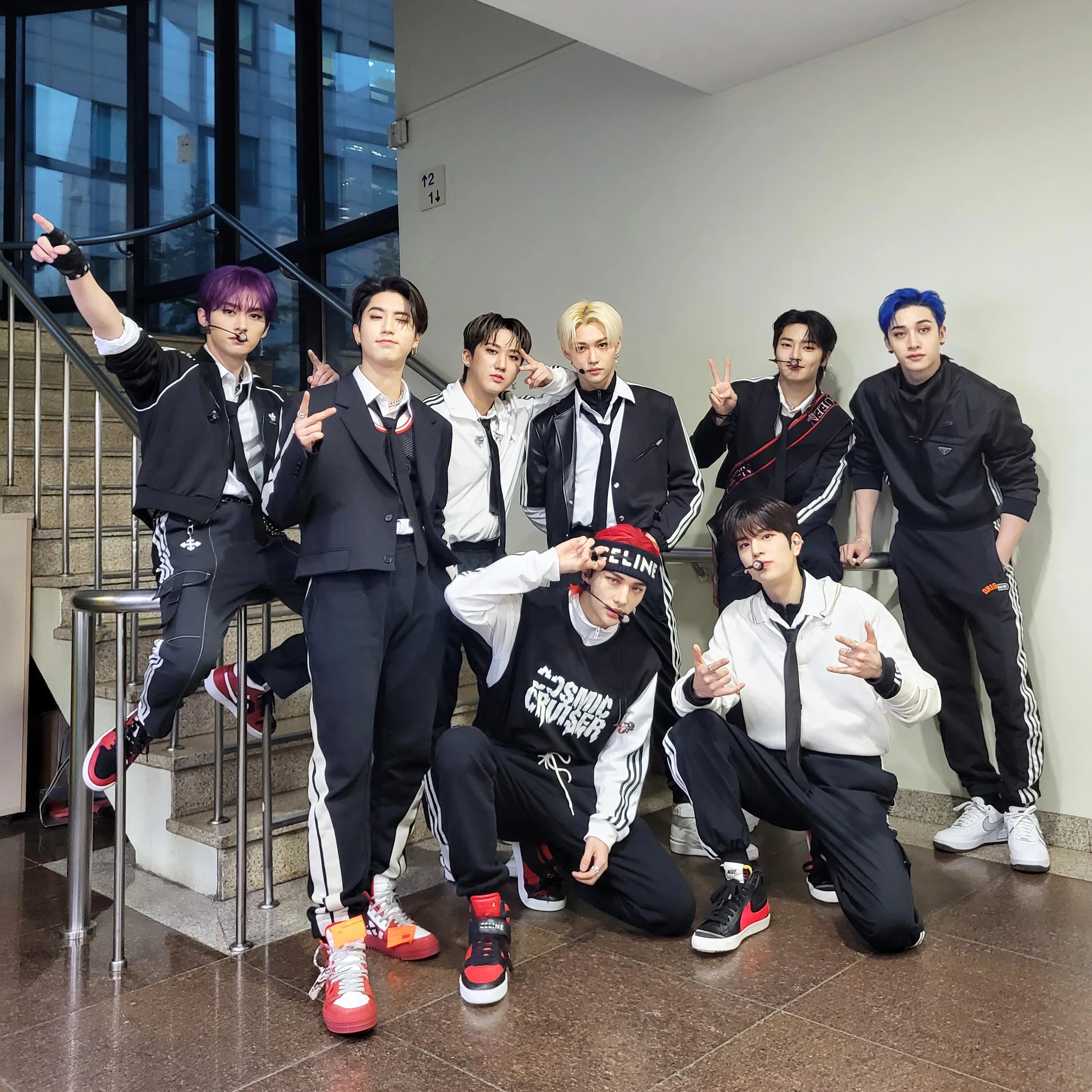 Группа stray kids дебют. Группа Stray Kids 2022. Stray Kids маниак. Группа Stray Kids Maniac. Stray Kids сейчас 2022.