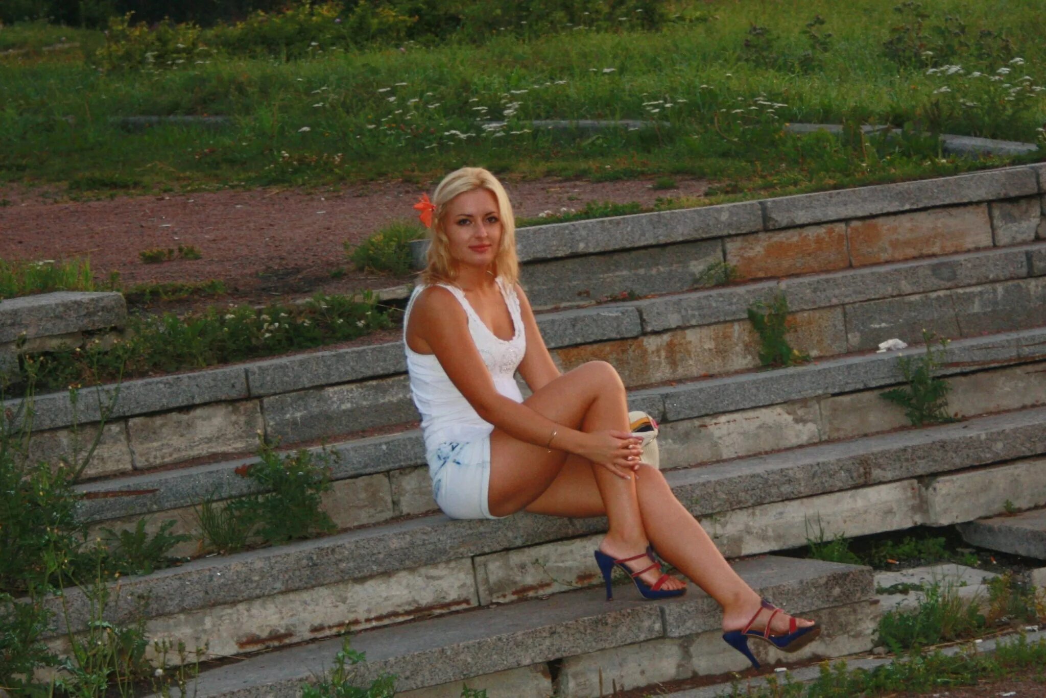 Ведущая колокольцева. Дочь колокольцева ведущая. Ведущая колокольцева. Ведущая колокольцева. Ведущая колокольцева.