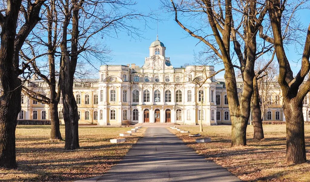 Парк Знаменка в Петергофе. Дворец в Знаменке Петергоф. Усадьба Знаменка Петродворец. Знаменка дворец Николая Николаевича. Усадьба николая 1