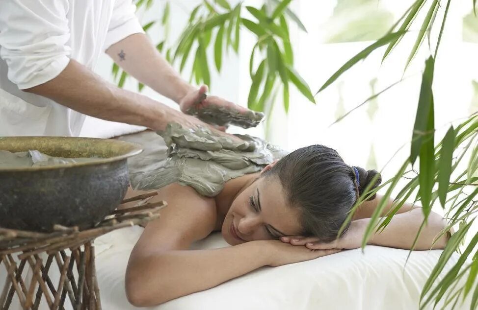 Спа что там делают. Спа. девушка в спа санатории. спа технологии. spa индустрия.