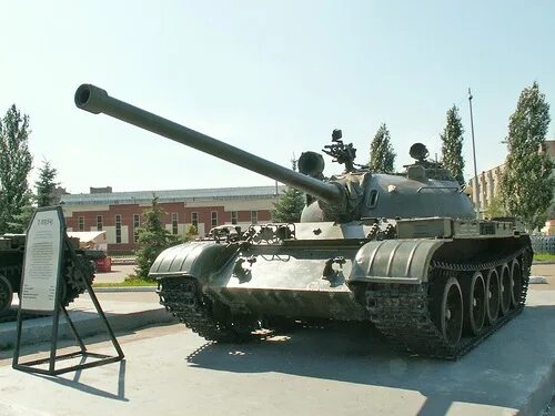 Парк победы казань. Музей военной техники казань. Музей под открытым небом казань. Мемориальный парк победы в казани. Музей техники в казани.