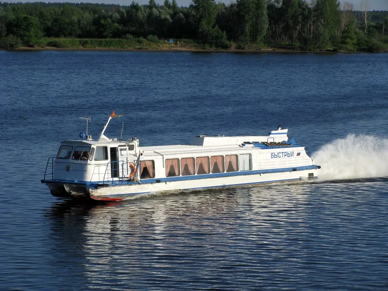 речное скоростное пассажирское судно «заря-104». теплоход заря на северной двине. туринск теплоход заря. теплоход типа заря 8 букв сканворд. тобольск теплоход заря.