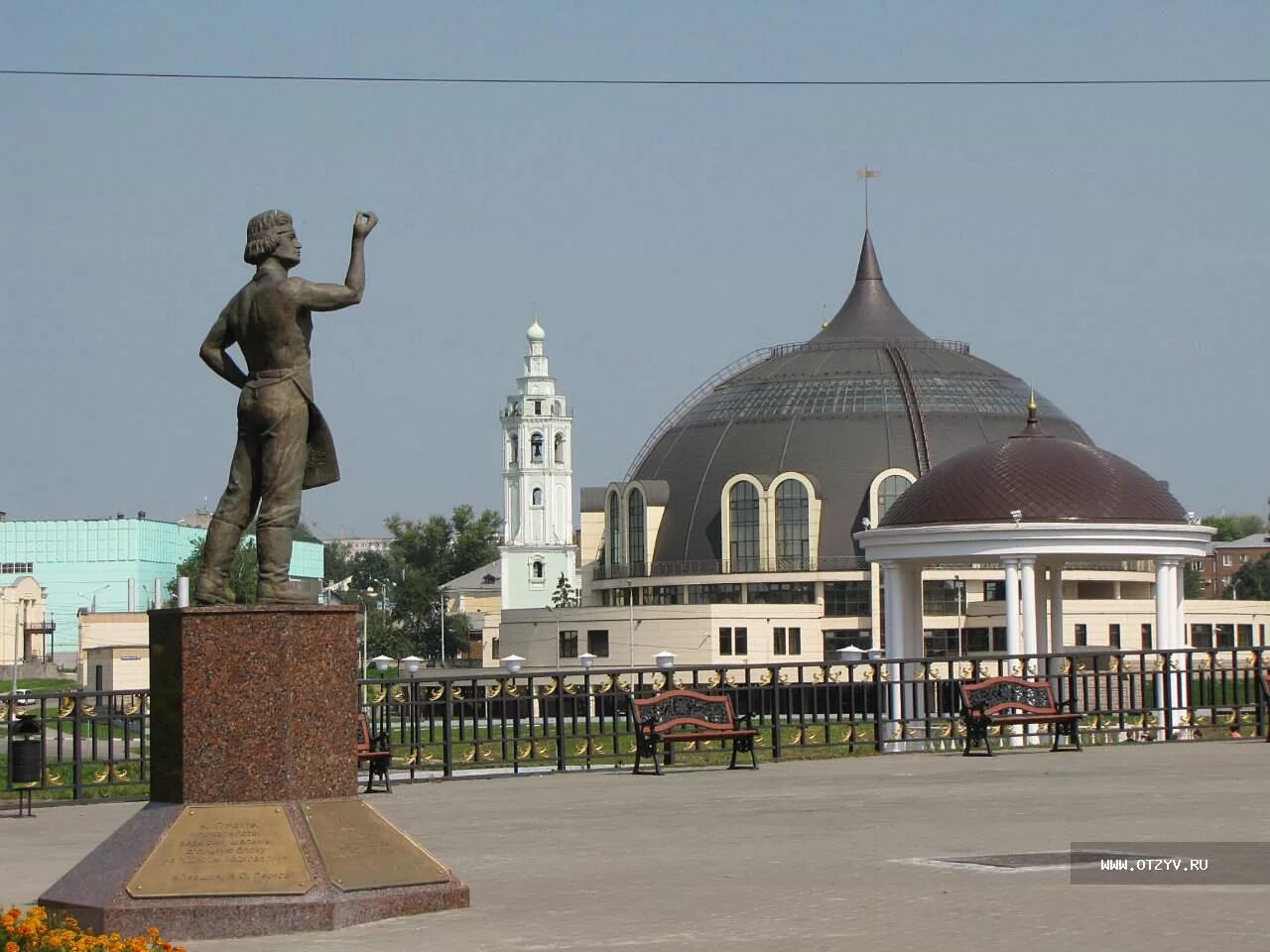 Тульский левша тула. Левша тула. памятник левше. тульский музей оружия и памятник левше. достопримечательности тулы памятник левше.