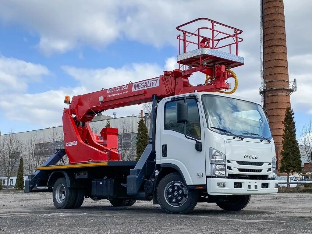 Автовышка вышка. Автовышка 28 метров isuzu. 22э. Автовышка вышка телескопическая 28. Автовышка hyundai mighty 28.