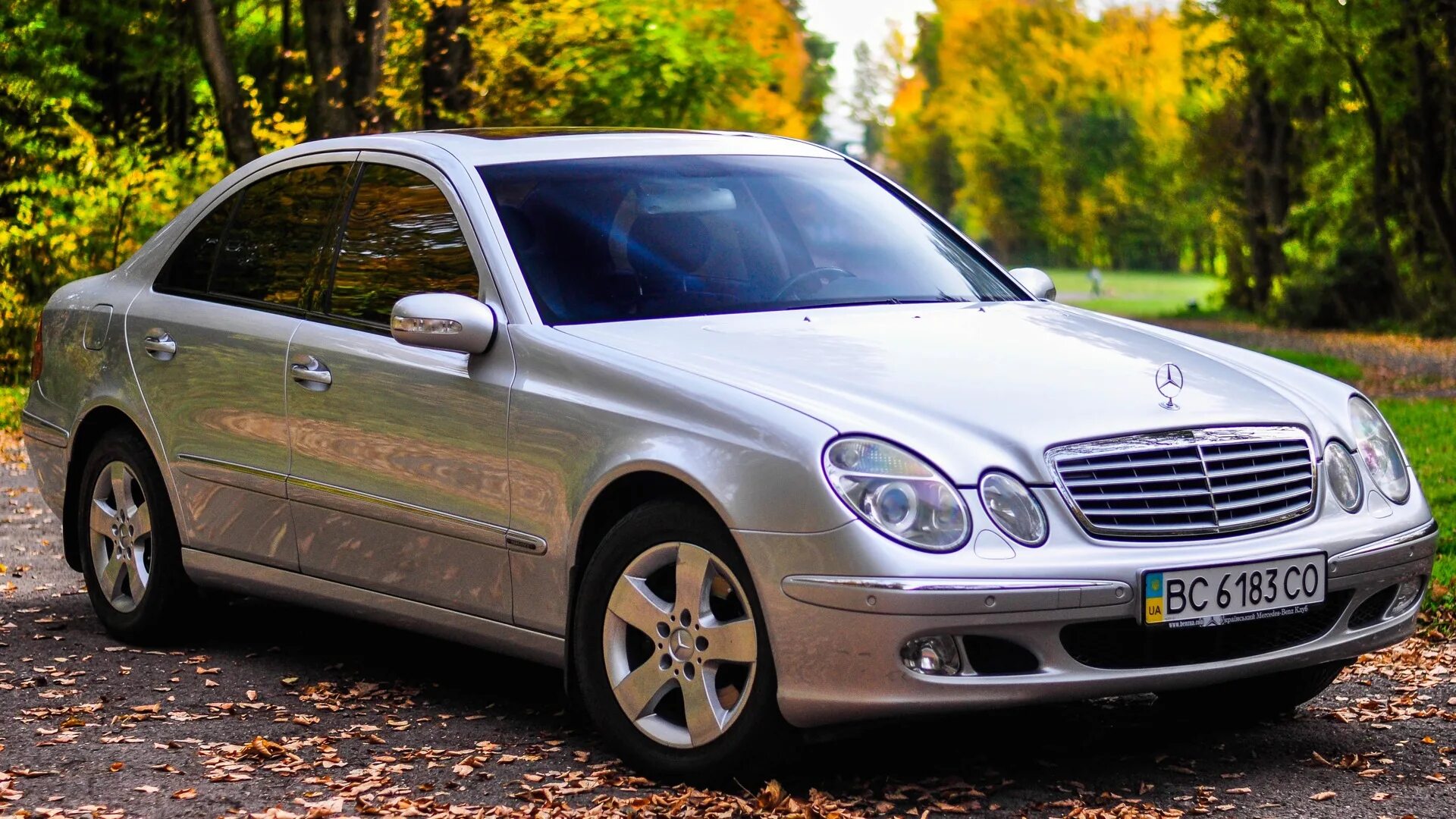 Мерседес w211 б у. Mercedes e320 w211. Мерседес 211 кузов. Мерседес w211 2003. Mercedes e class 211 кузов.