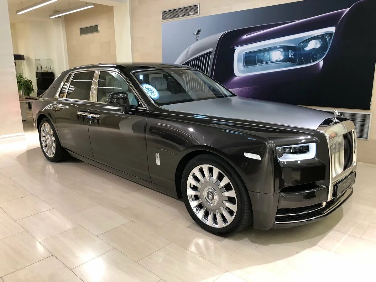 Роллс ройс калина. Rolls Royce Phantom 8. Rolls Royce Phantom 2018. Rolls-Royce Phantom VIII. Rolls Royce Phantom 2023.