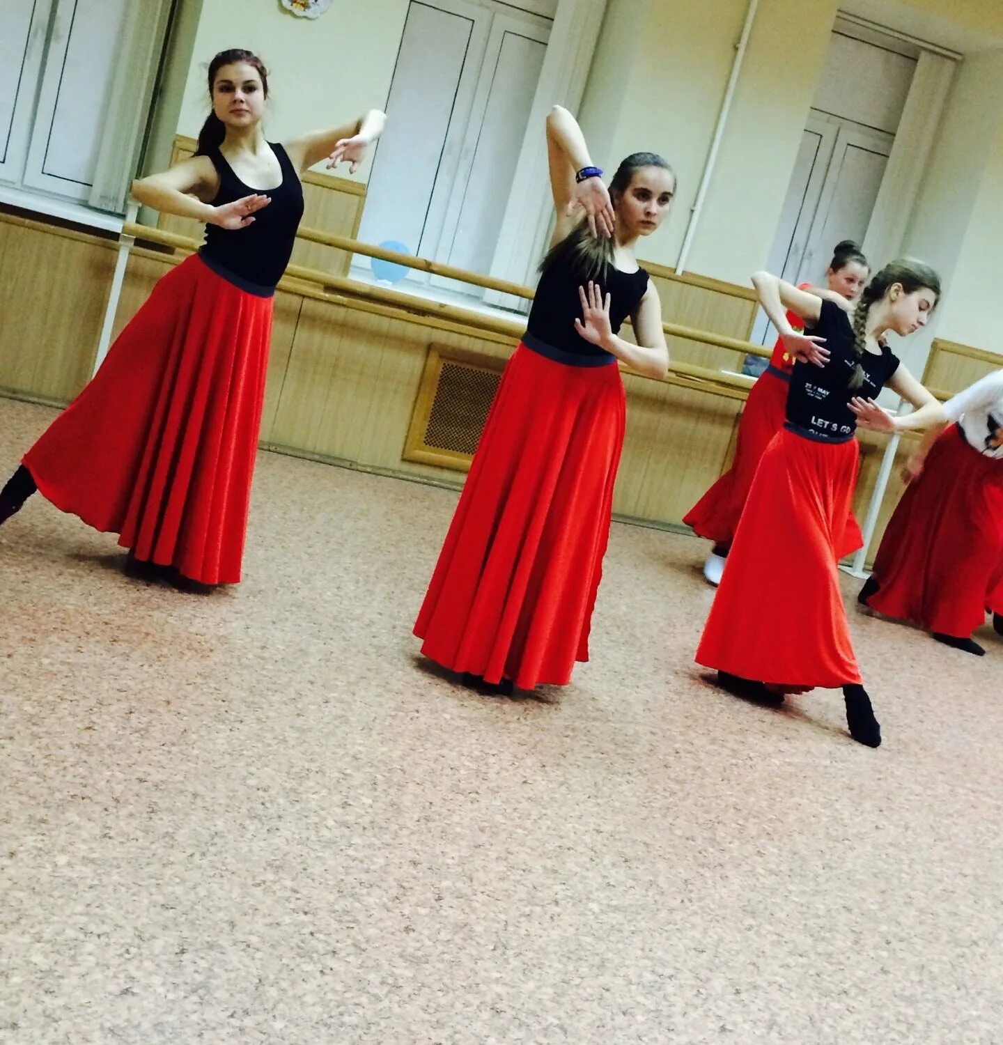 Хореографический коллектив созвездие танец фламинго. Фламинго донской танцы. Ансамбль фламинго. Международный хореографический фестиваль-конкурс сияй. Ансамбль фламинго усть илимск.