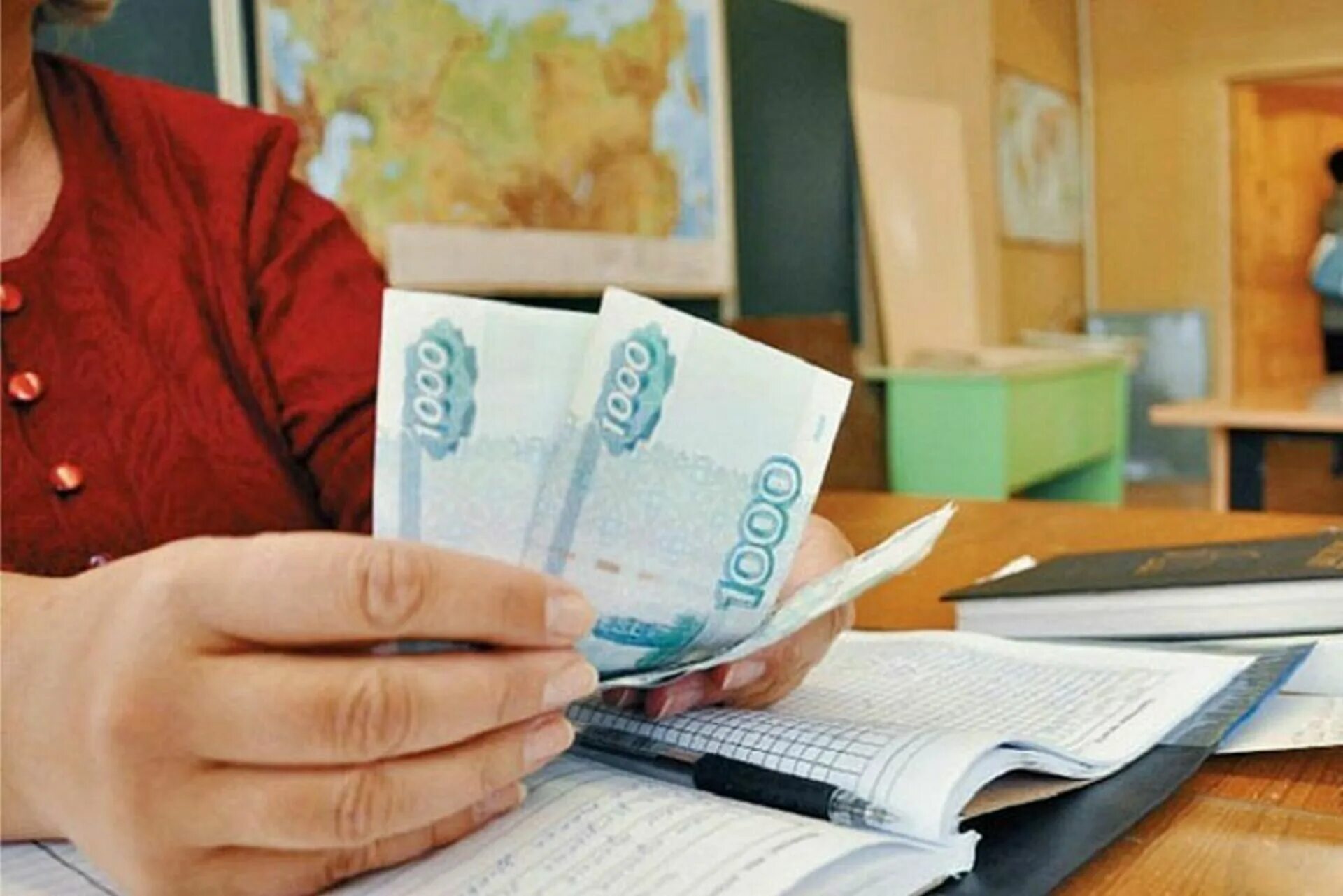 Рассчитать зарплату учителей. Оклад преподавателя музыкальной школы. Оплата труда учителей новости. Оклад учителя. Заработная плата учителя при нагрузке 24 часа.