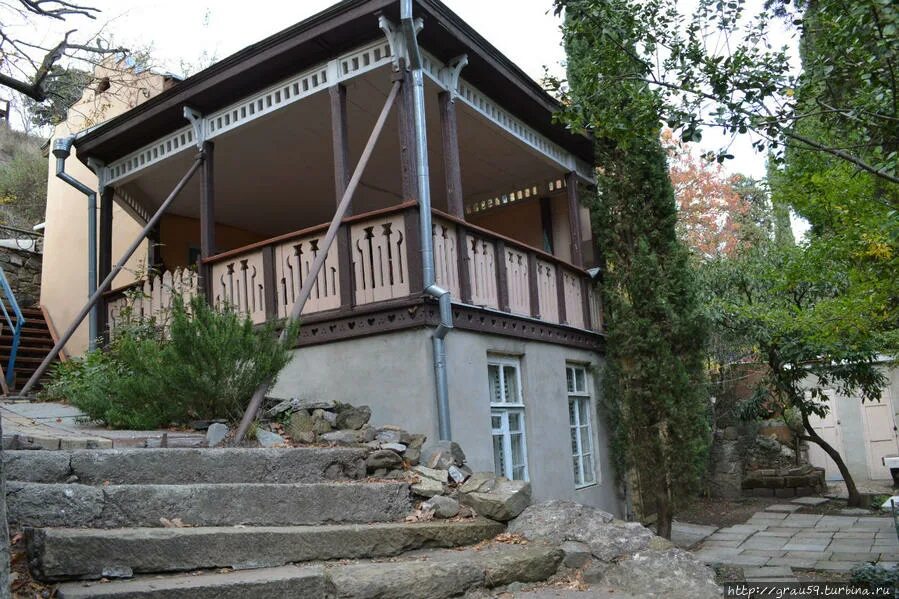 Дача бекетова. Дом музей бекетова в алуште. дача бекетова в алуште. пляж дача бекетова алушта. пансионат дача бекетова в алуште.