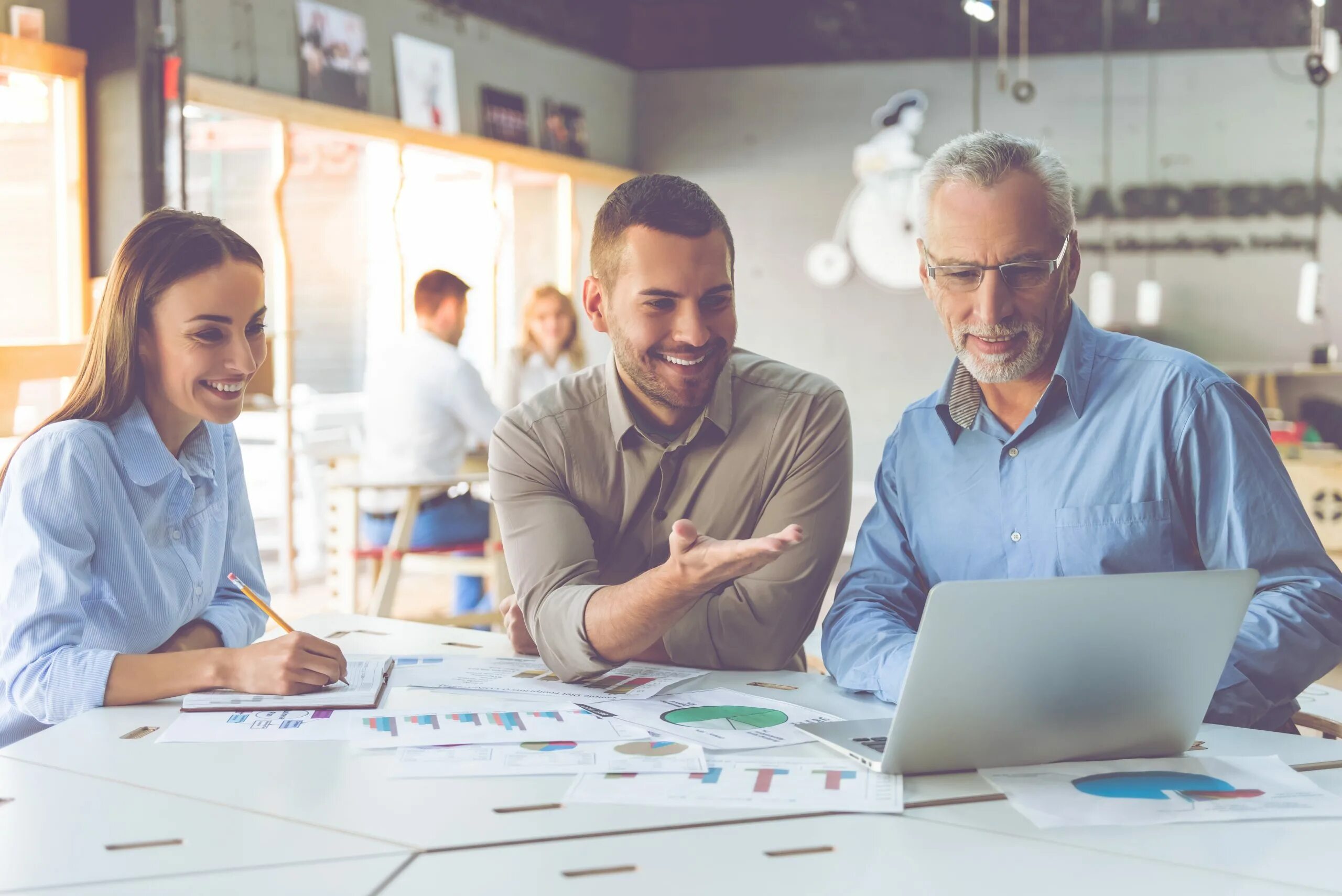 успешный стартап. офис программистов. три стартапа. стартап. 3 типа мужчин.