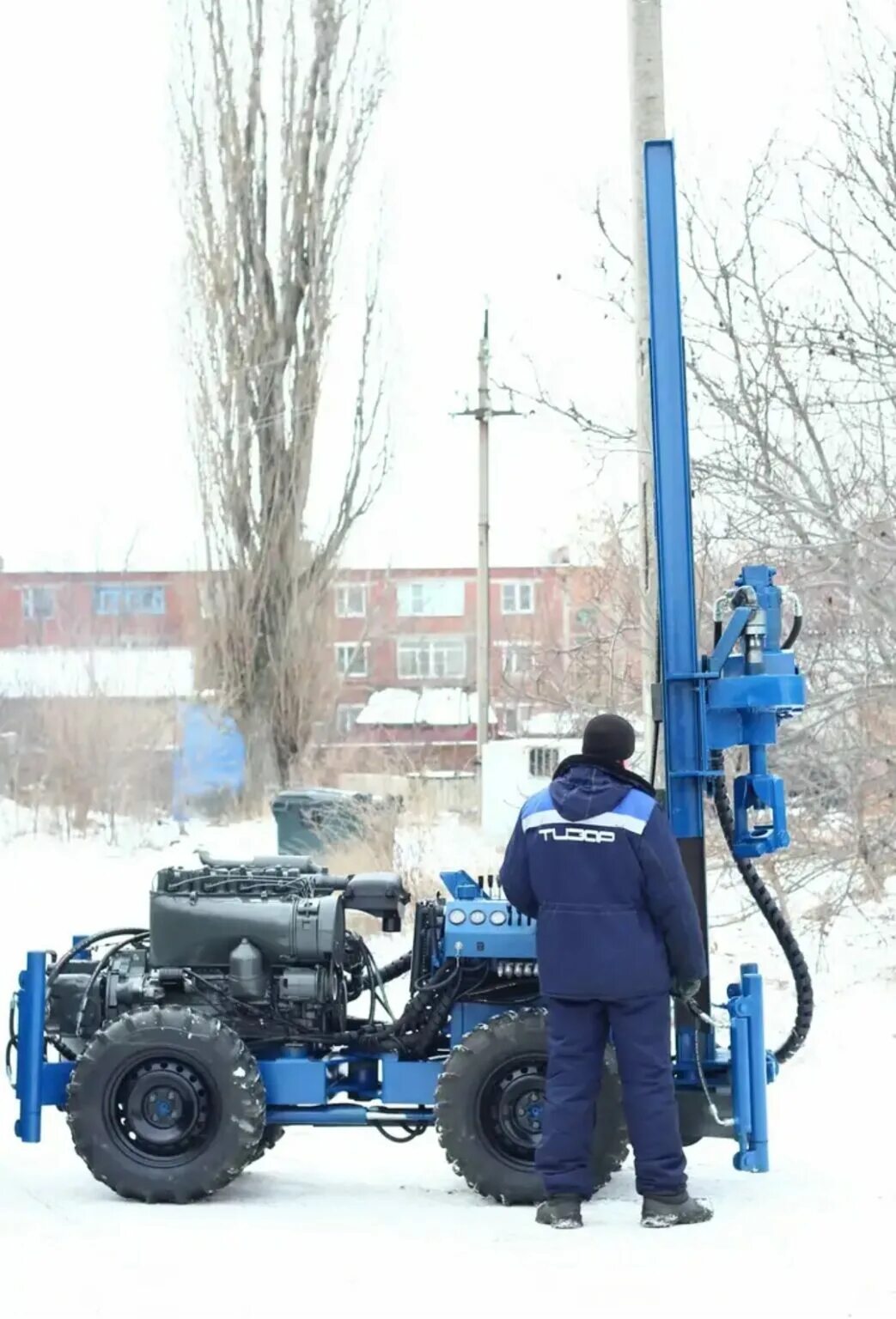 Малогабаритные буровые на воду. Малогабаритная буровая УДВ 600. МГБУ Тизар УДВ-600. Буровой станок УДВ-70. МГБУ Кама д2.