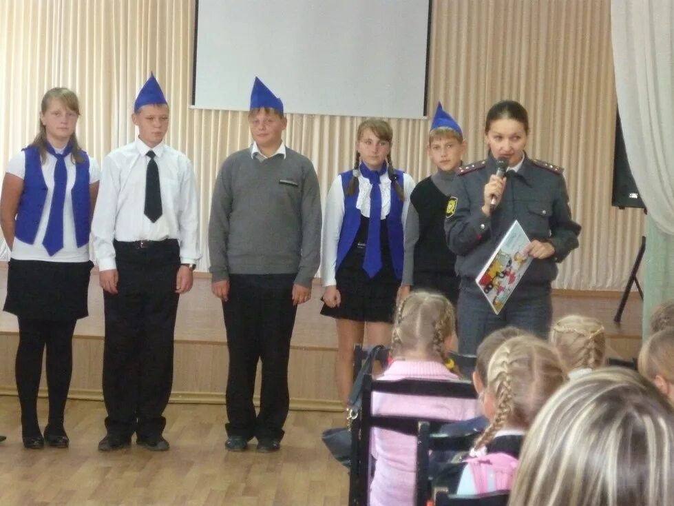 Мбоу сош 15 камышин. 15 школа города камышин. 15 школа города камышин. 15 школа камышин фото. 5 школа камышин.