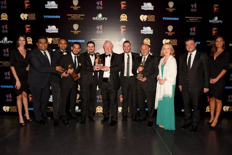 Премия world awards. Премия world awards. Cx премия world awards. Премия world awards. Cx awards 2022.