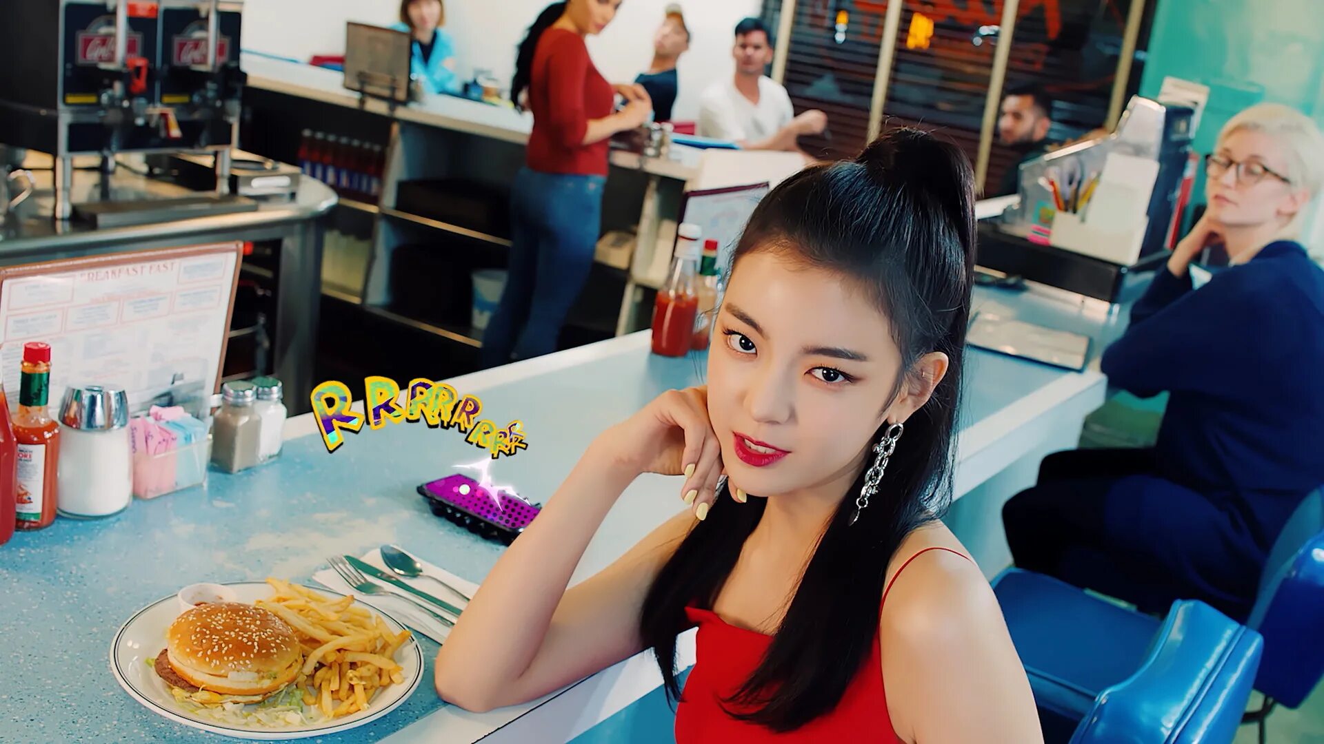 Itzy ryujin icy. Cake ремикс. Shin ryujin. Melanie martinez cake альбом. Itzy cake mp3.