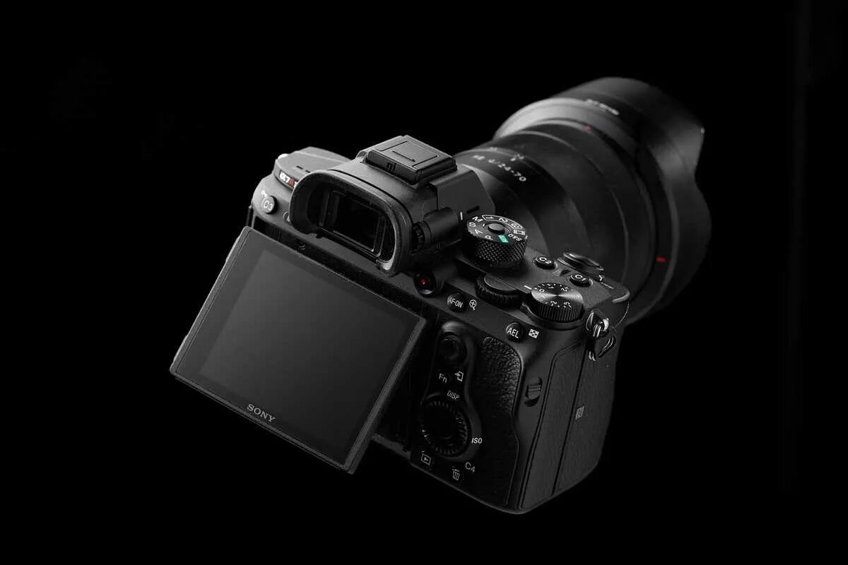 Фотоаппарат sony a7 lll. Камера sony a7. Sony a7 дата выхода. Sony alpha a7 r4. Sony a7 дата выхода.