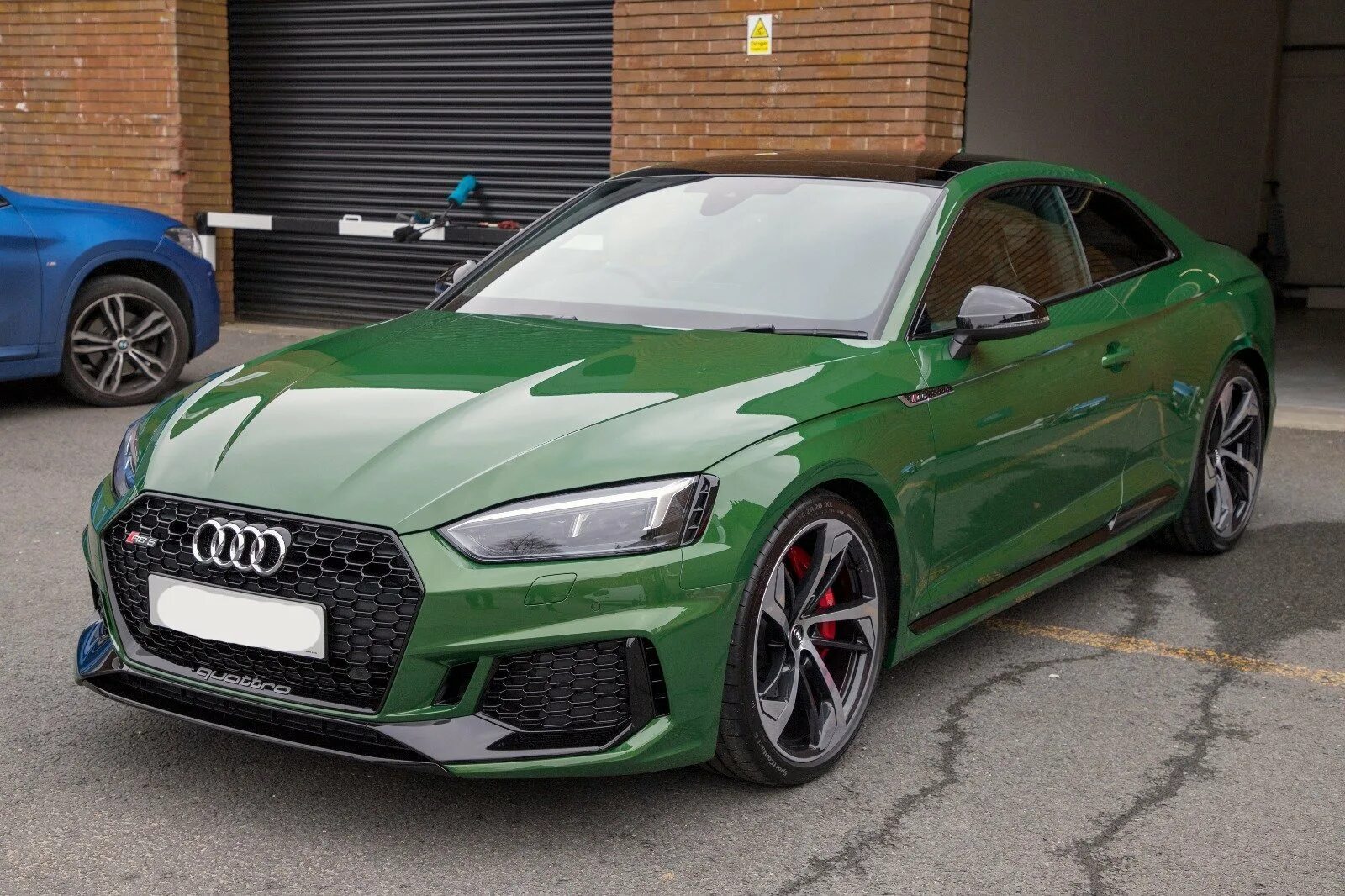Год зеленого цвета. Audi rs5 зеленая. Ауди rs5 Sonoma Green. Audi rs7 Sportback Green. Audi a5 District Green.