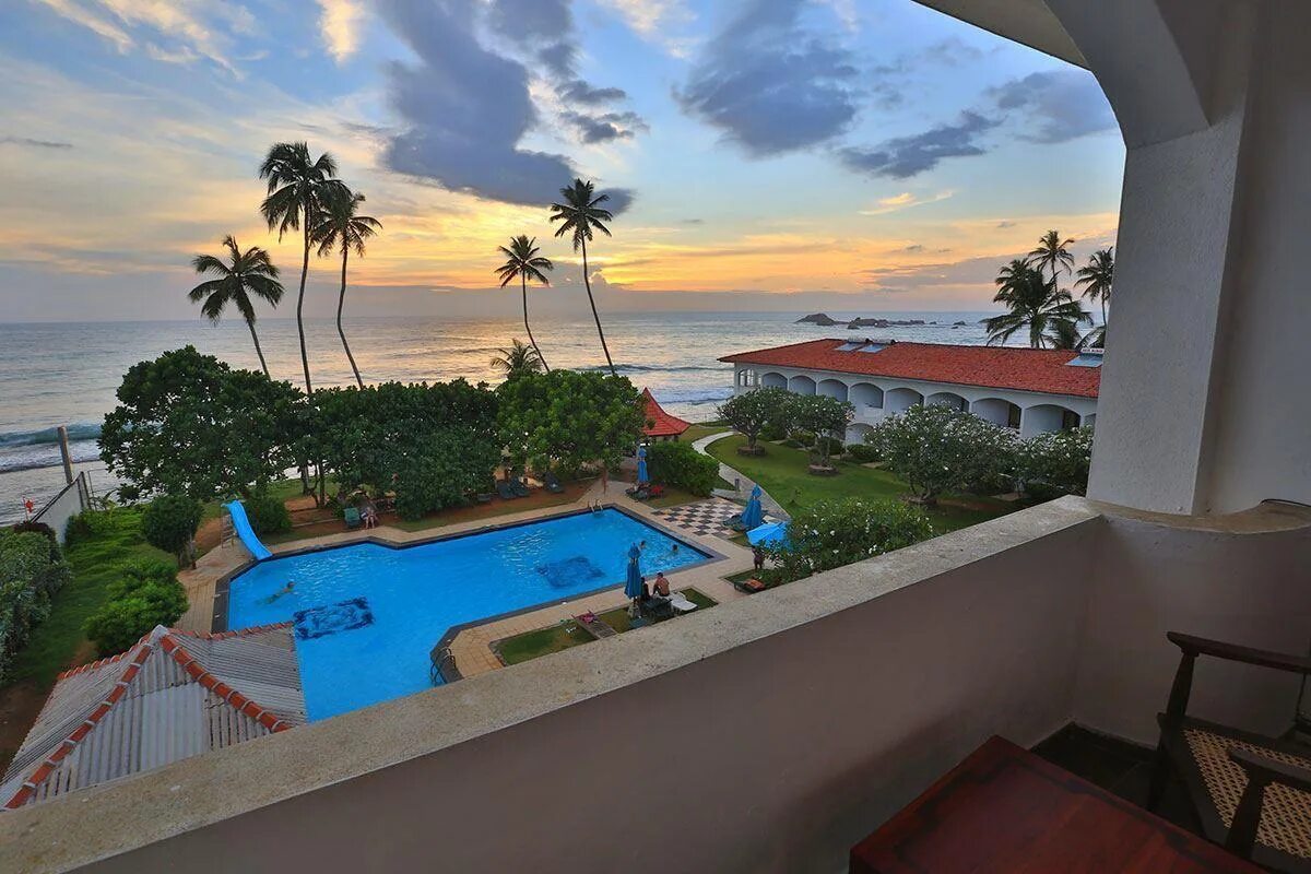 Super corals. Lanka super corals хиккадува. Hotel lanka supercorals 3. Трубчатые кораллы. Super corals.