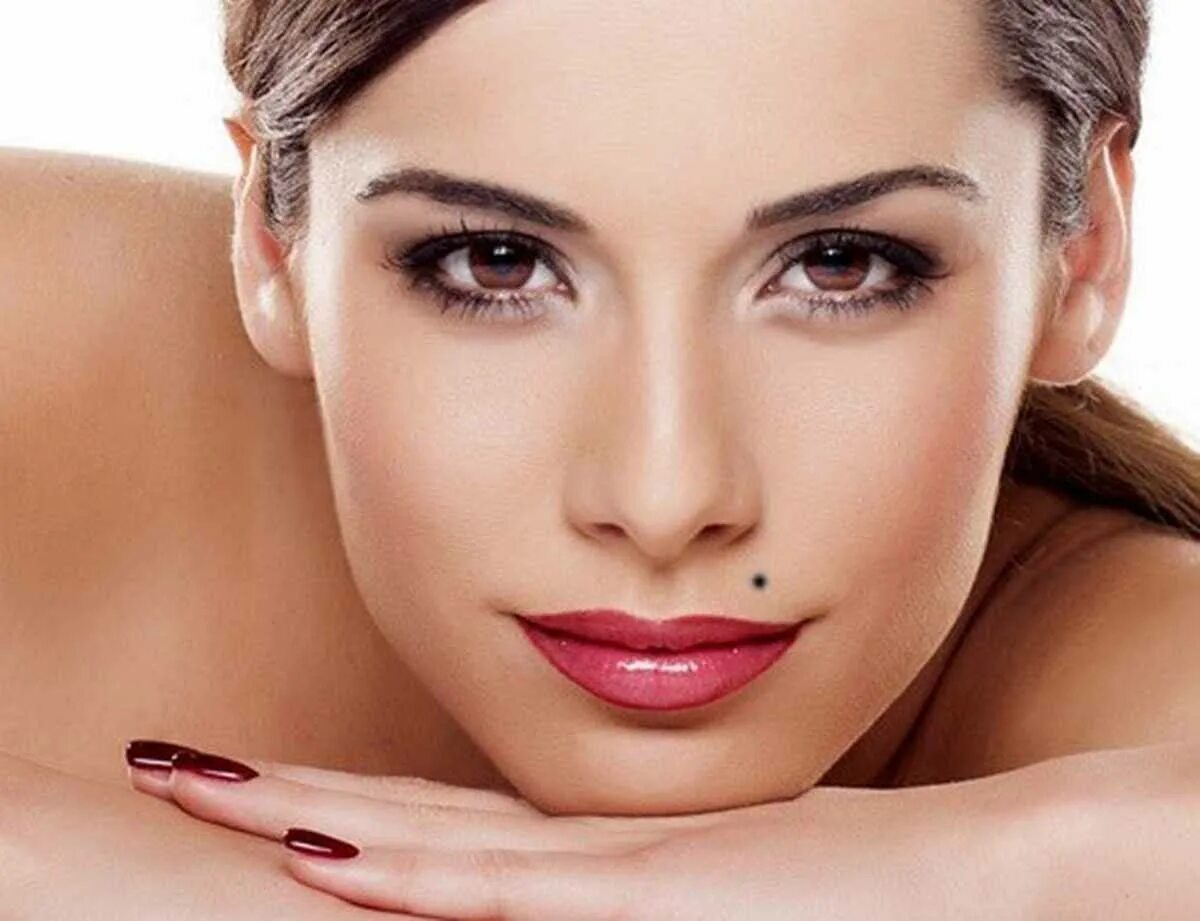 татуаж мушка