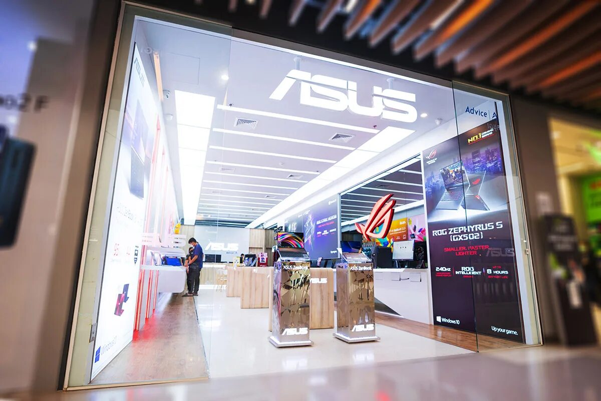 Фирменный магазин асус в москве. Asus zenfone 8. Магазин asus в санкт-петербурге. Компьютерный магазин asus. Штаб квартира асус.