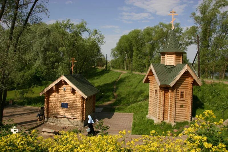 Источник преподобной Александры в Дивеево. Источник матушки Александры в Дивеево. Святой источник Александры Дивеевской. Источник в честь преподобной Александры Дивеевской Дивеево. Где находится святые источники