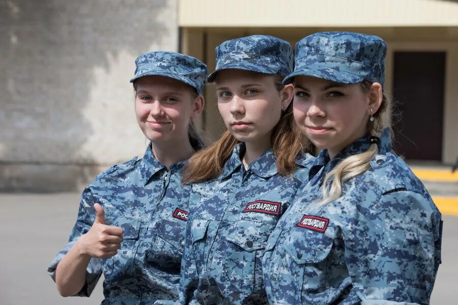 женщина прапорщик. девушки в форме росгвардии. прапорщик полиции анна храмцова. уволенная «краса росгвардии» анна храмцова. девушки в форме.