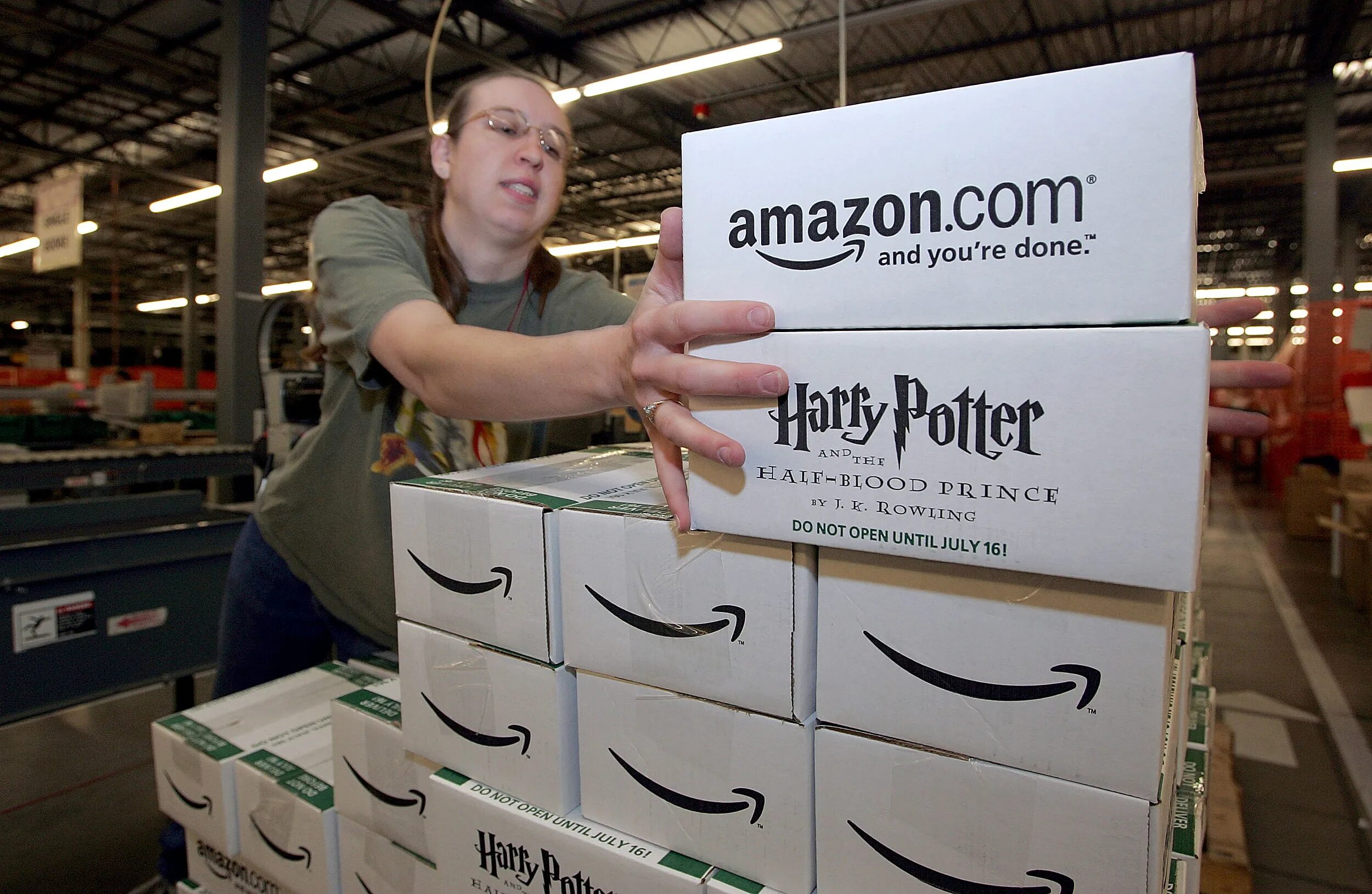 Amazon 4. Амазон. amazon интернет магазин. amazon реклама. амазон американский сайт.