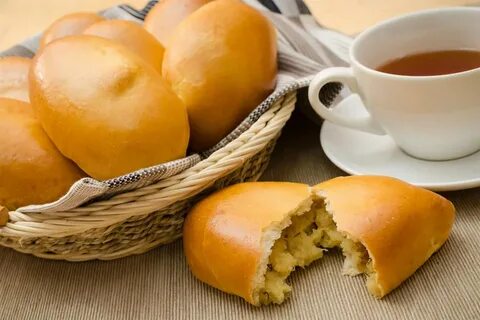 Печеные пирожки с картошкой