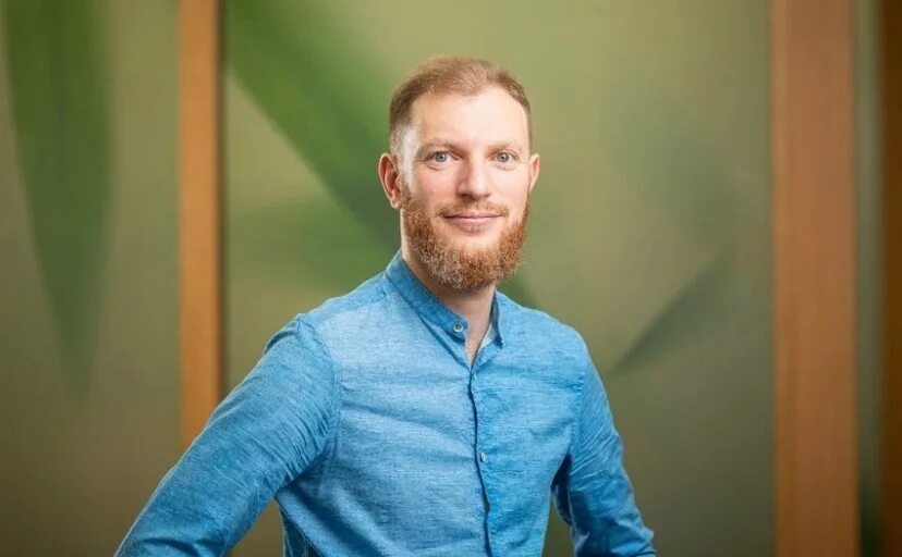 Раере. Раер. Раер. Раер парень до гроба. Раер.