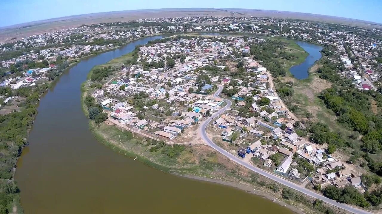 Сколько в новоузенске. Новоузенск Саратовская область. Город Новоузенск Саратовской области. Мельница Новоузенск.