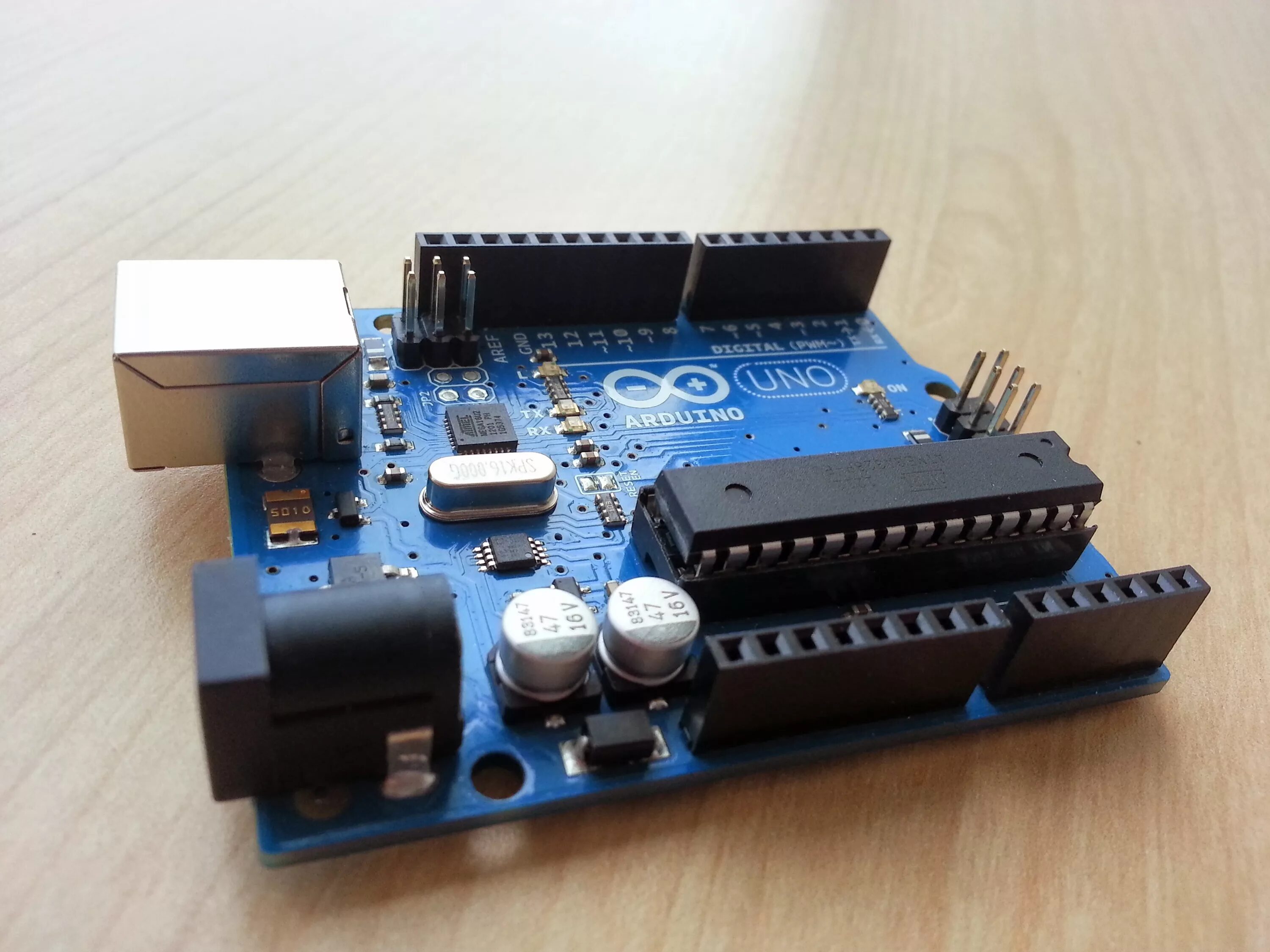 Ардуино старое. Контроллер arduino uno plc. робот на ардуино уно. программируемая плата arduino. синтезатор на ардуино arduino uno r3.