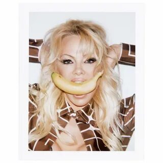 Pamela-Anderson---An. 