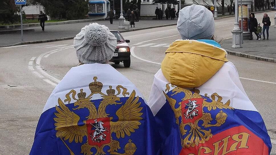 В отношение соотечественников за рубежом. Соотечественники за рубежом. Российские граждане за рубежом. Соотечественники картинки. Соотечественники за рубежом картинки.