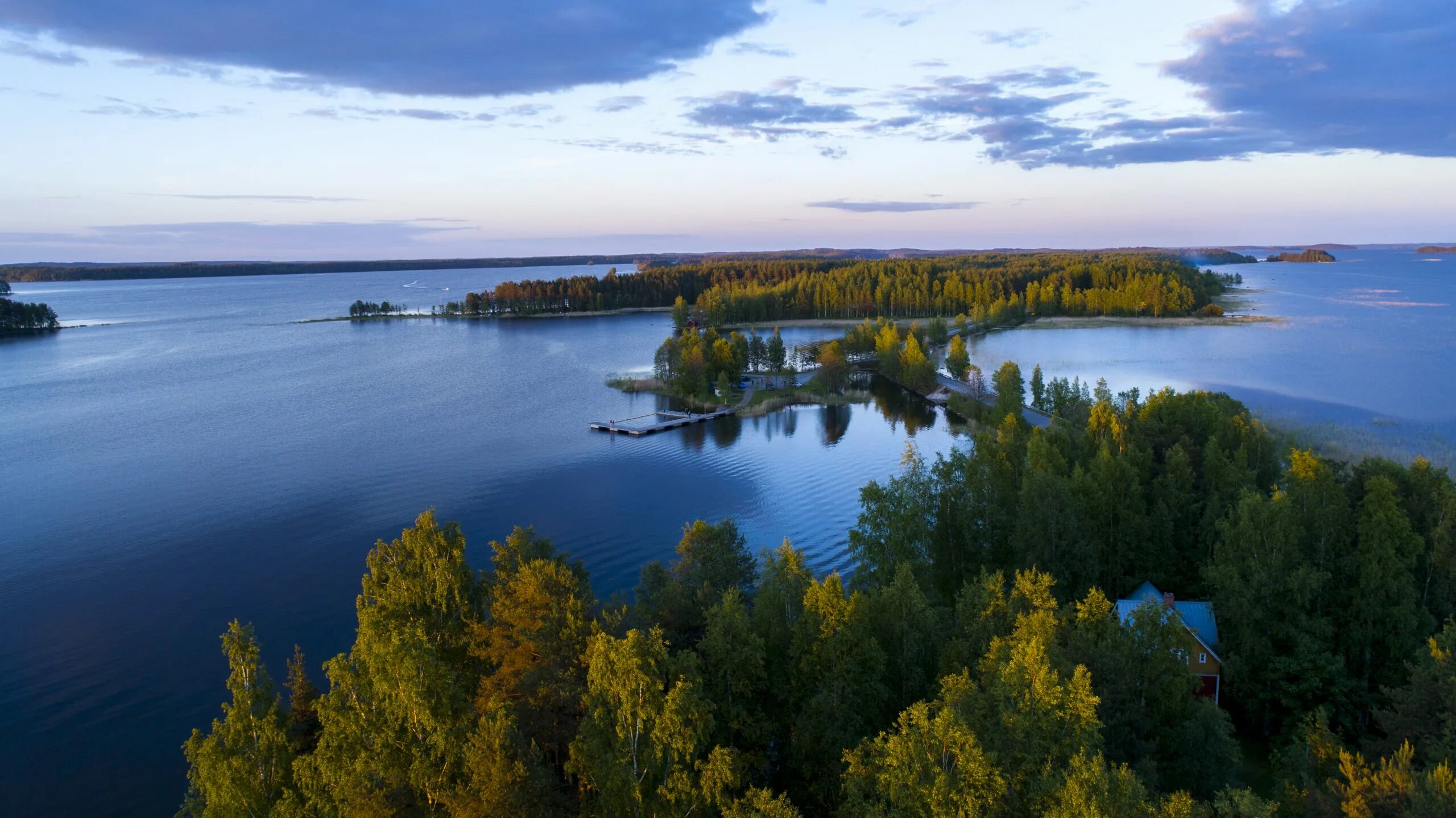 Озеро Сайма Финляндия. Финское озеро Пункахарью. Сайменские озера в Финляндии. Финляндия озеро Сайма сверху. Тысяча озер где