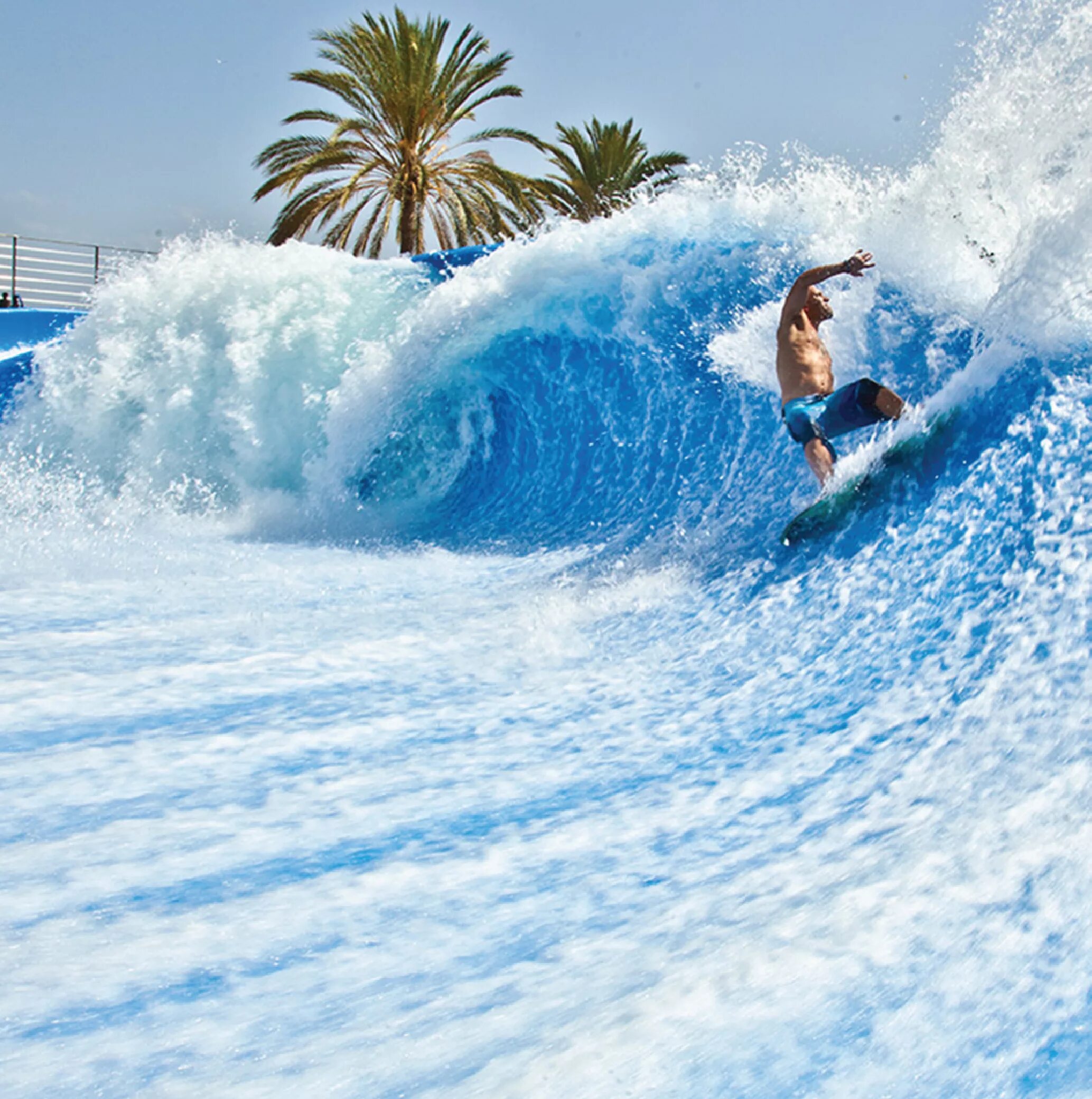 Искусственная волна цена. Серф волна Адлер. Flowrider Сочи. Искусственная волна Адлер Имеретинская. Бассейн волна.