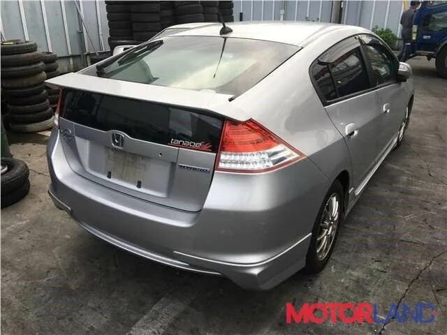 Бампер инсайт. Honda Insight 2009. Спойлер Honda Insight 2009. Хонда Инсайт 2009 серебристый. Honda Insight ze3.